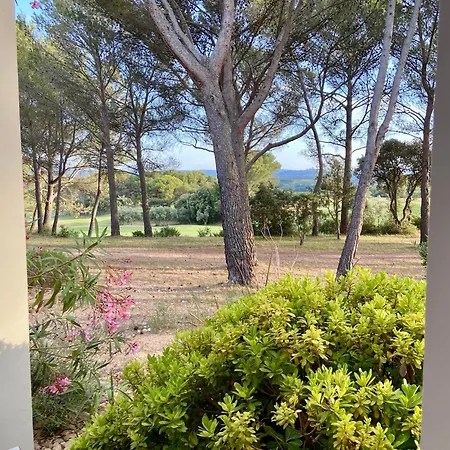 Gite Confortable Vue Exceptionnelle - Golf De Saumane Exterior photo