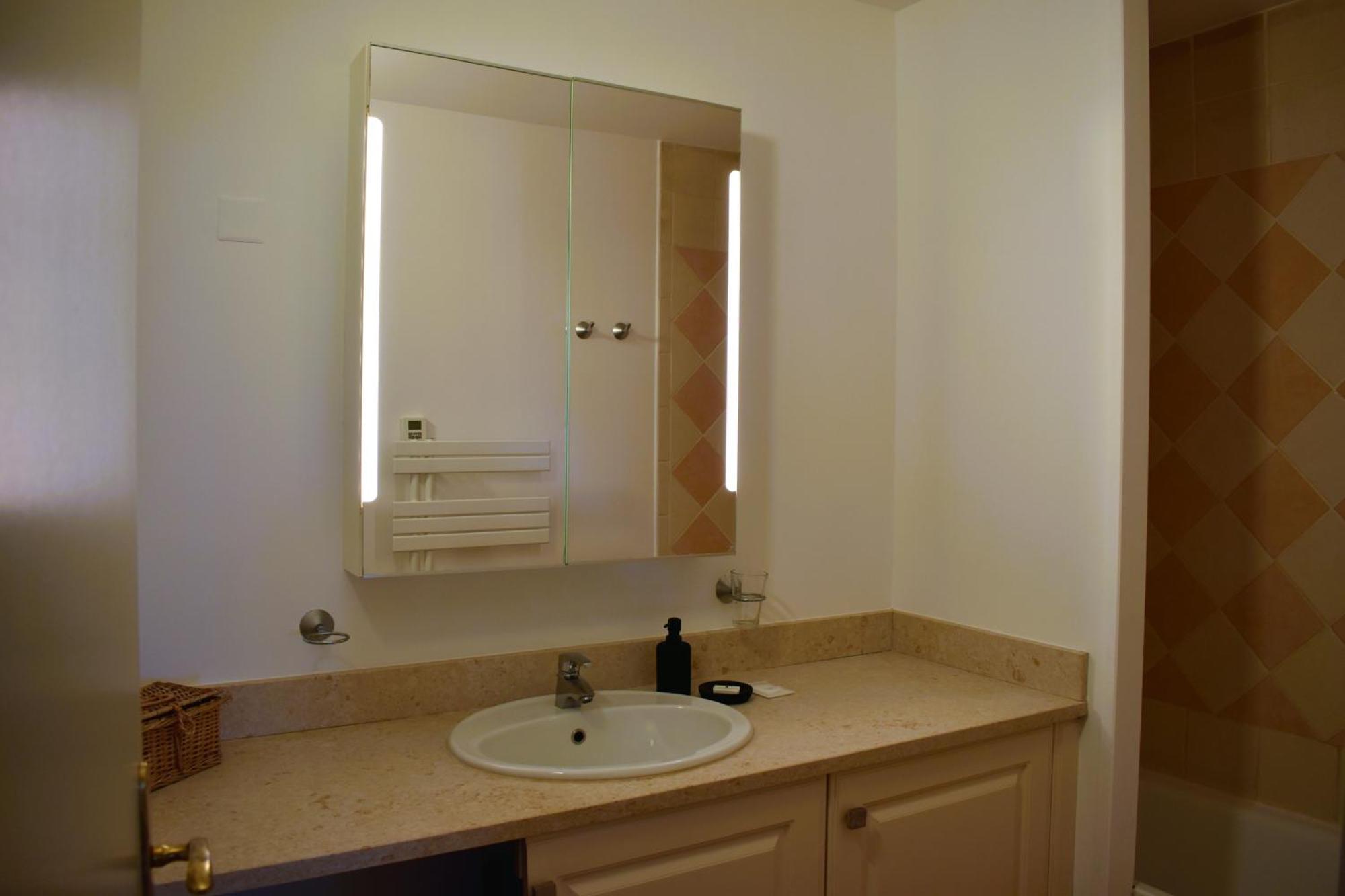 Apartment Confortable Vue Exceptionnelle - Golf De
